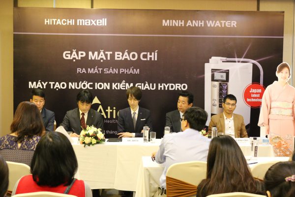 Hitachi Maxell ra mắt máy lọc nước ion kiềm Atica